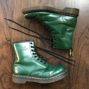 Dr. Martens | 1460 Smooth Leather Lace Up Boots | size US 7 | green